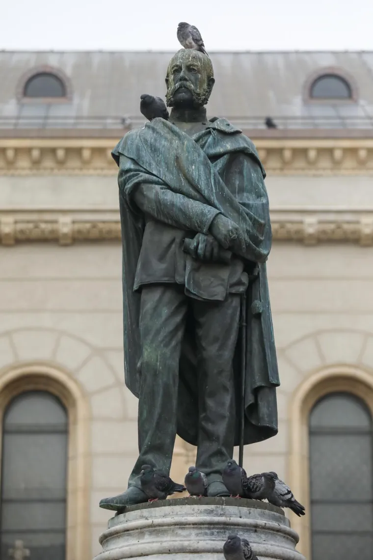 Zgodne dame u srcu grada zapele za oko: Nosile su 'krpice' za poželjeti, lutali su pogledi