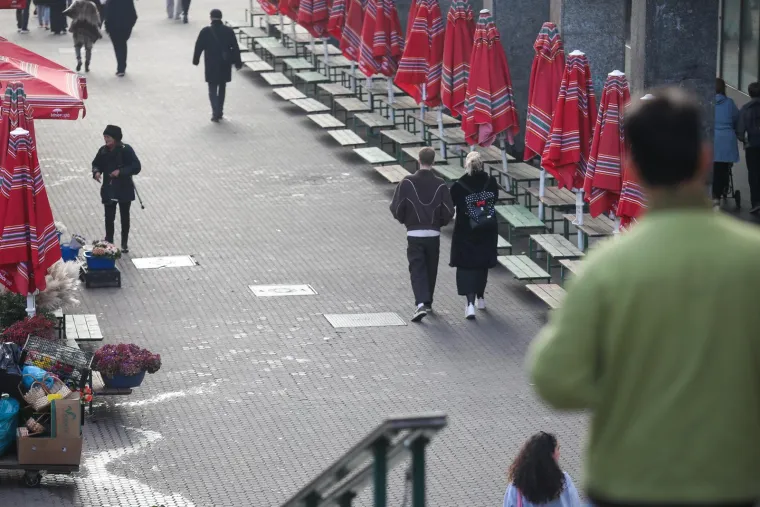 Zgodne dame u srcu grada zapele za oko: Nosile su 'krpice' za poželjeti, lutali su pogledi