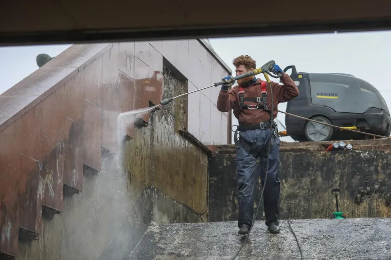 Zgodne dame u srcu grada zapele za oko: Nosile su 'krpice' za poželjeti, lutali su pogledi