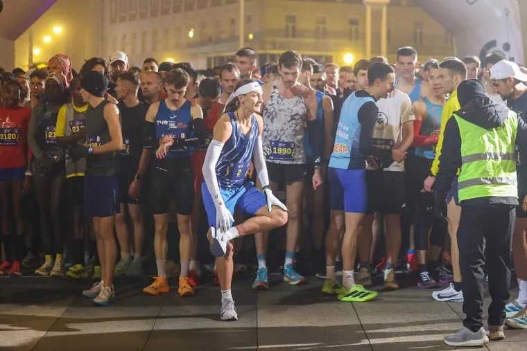 Zagrebački cener ponovno odu&scaron;evio: Pogledajte spektakularnu atmosferu s noćne utrke