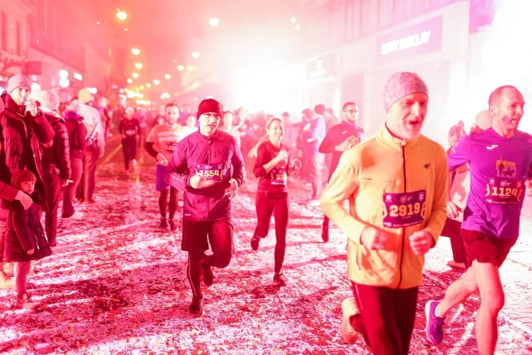 Zagrebački cener ponovno odu&scaron;evio: Pogledajte spektakularnu atmosferu s noćne utrke