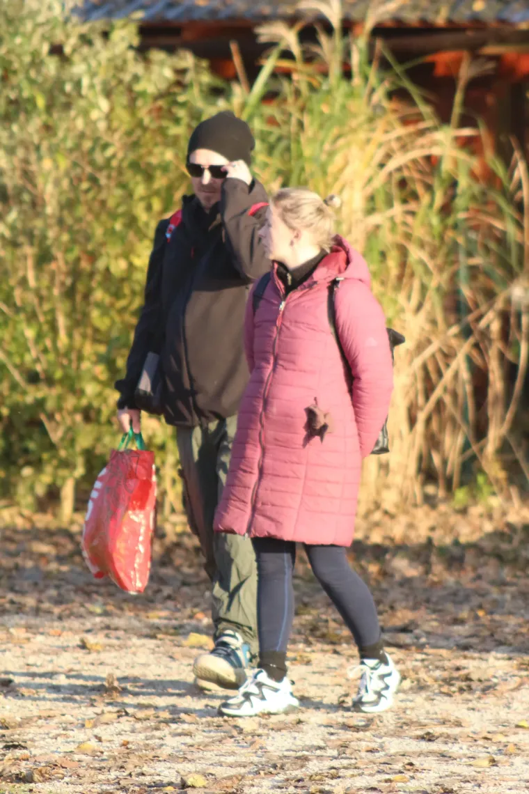 Zaljubljeni pogledi ovog romantičnog para svih su rastopili: Osmijesima nisu mogli sakriti sreću