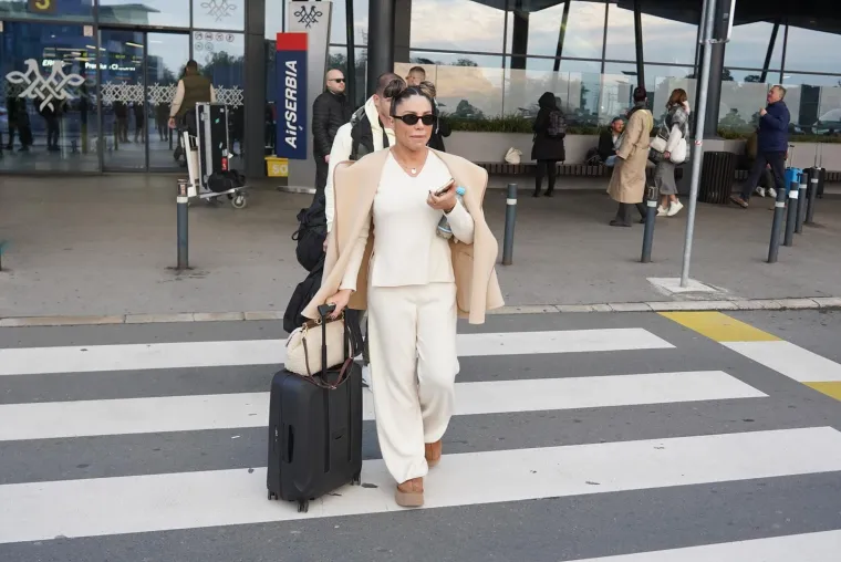 Srpske zvijezde bez trunke šminke: Ovako izgledaju kada ih paparazzi uhvate nespremne