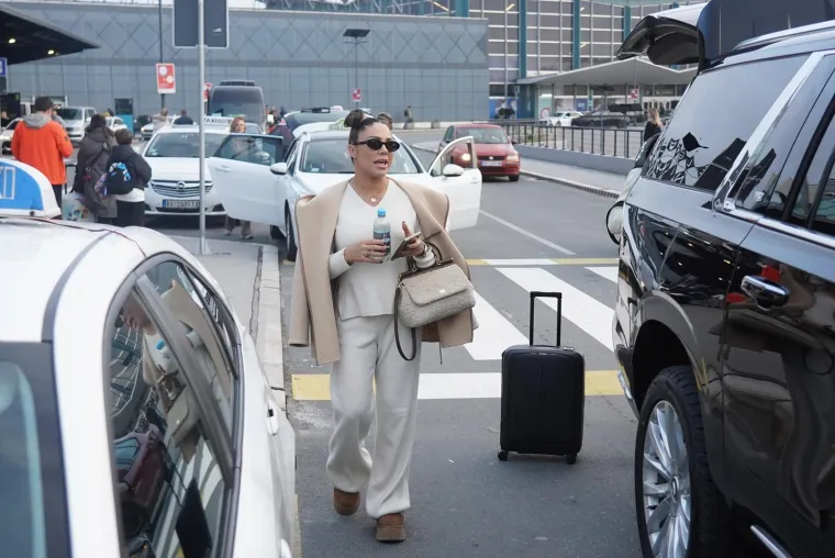 Srpske zvijezde bez trunke &scaron;minke: Ovako izgledaju kada ih paparazzi uhvate nespremne