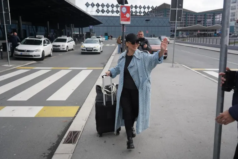 Srpske zvijezde bez trunke &scaron;minke: Ovako izgledaju kada ih paparazzi uhvate nespremne