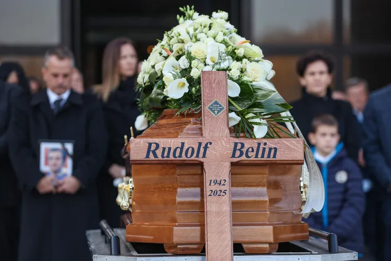 Posljednji ispraćaj džentlmena Rudija: Ogromna tuga legendi za jedinog Belina uz posebnu pjesmu