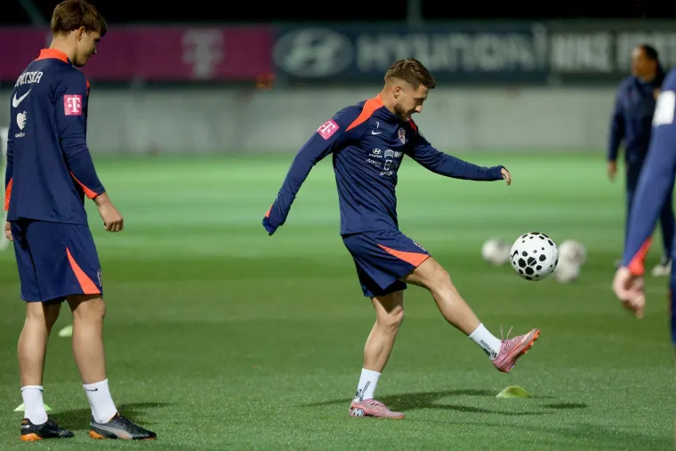 Evo kako je prošao prvi trening: Kapetan Modrić stao uz suigrača koji prolazi kroz najteži period