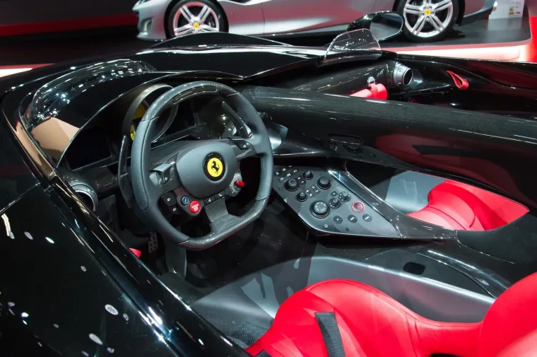 Zlatan Ibrahimović ne zna &scaron;to je skromnost: Pogledajte garažu vrijednu vi&scaron;e od 15 milijuna eura