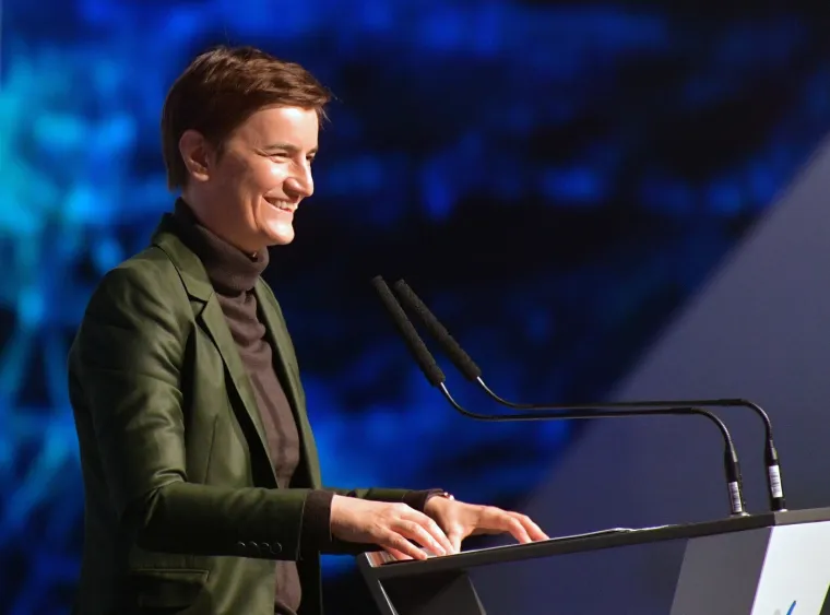 Ana Brnabić nekada je njegovala drugačiji izgled: Rijetki bi je prepoznali s dugom kosom