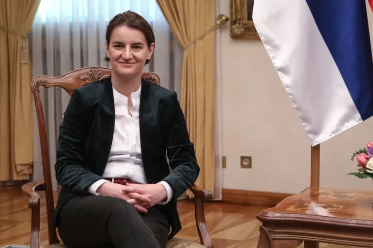 Ana Brnabić nekada je njegovala drugačiji izgled: Rijetki bi je prepoznali s dugom kosom