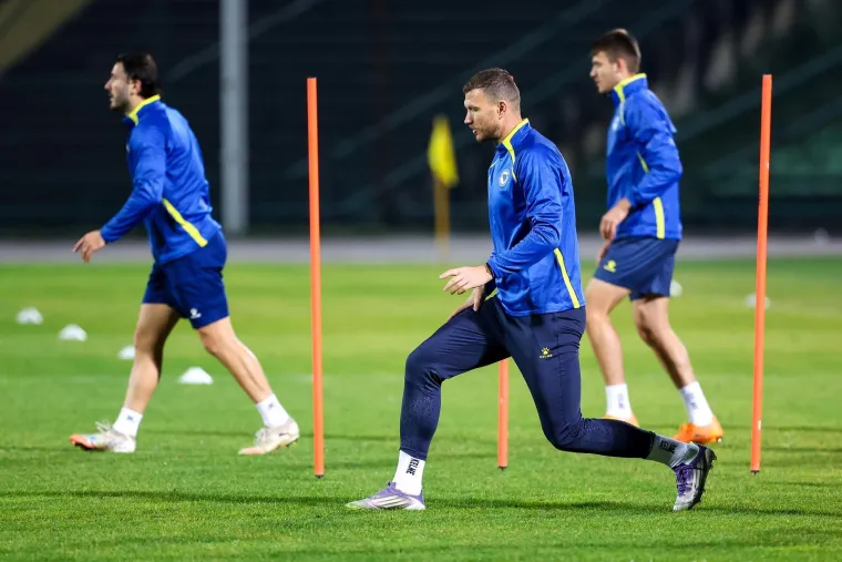 Nepozvani gosti na treningu Bosne i Hercegovine: Pazite tko je gledao Džeku i ekipu