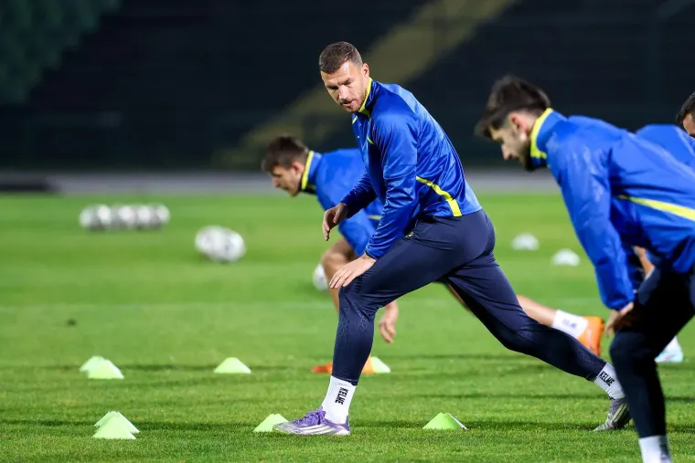 Nepozvani gosti na treningu Bosne i Hercegovine: Pazite tko je gledao Džeku i ekipu