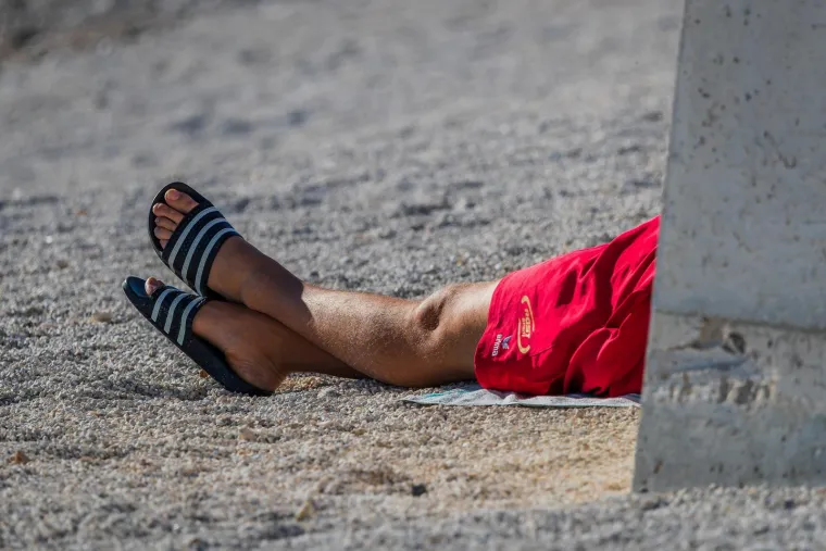 Zaljubljeni par gledao se kao da sutra ne postoji: Svi pogledi bili su uprti u njih