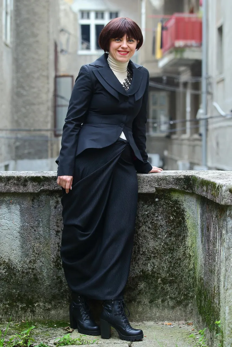 Uvijek posebna, nikad dosadna: Svi su se okretali za ovim modnim izdanjima Mirele Holy