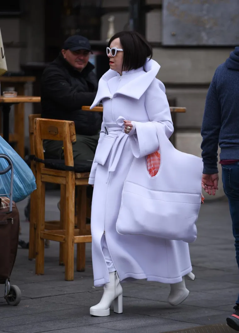 Uvijek posebna, nikad dosadna: Svi su se okretali za ovim modnim izdanjima Mirele Holy