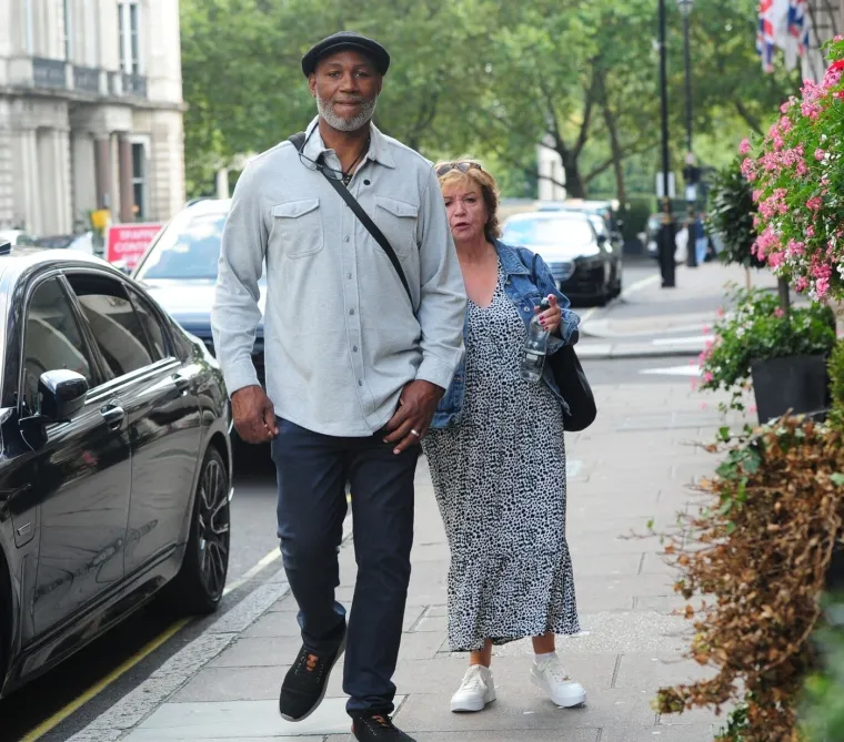 Sjećate li se Lennoxa Lewisa? Neprepoznatljiv je, ovako sada izgleda boksač koji je 'uni&scaron;tio' Mavrovića