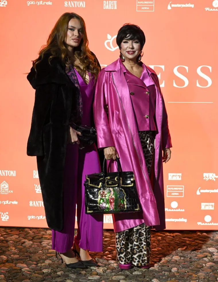 Poznata lica na reviji Snježane Schillinger: Među njima i Jakov Kitarović, evo kako je bilo