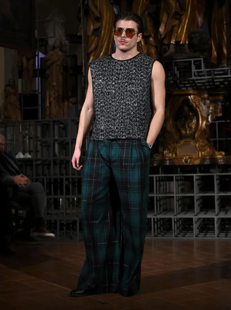 Poznata lica na reviji Snježane Schillinger: Među njima i Jakov Kitarović, evo kako je bilo