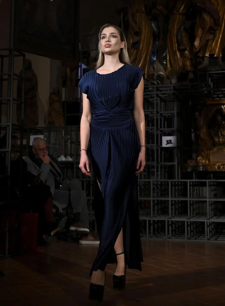 Poznata lica na reviji Snježane Schillinger: Među njima i Jakov Kitarović, evo kako je bilo