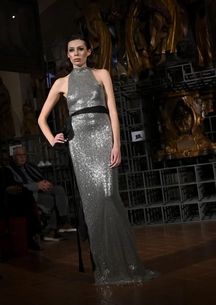 Poznata lica na reviji Snježane Schillinger: Među njima i Jakov Kitarović, evo kako je bilo