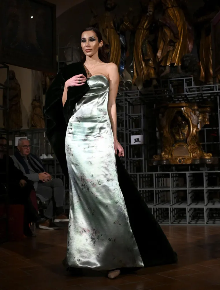 Poznata lica na reviji Snježane Schillinger: Među njima i Jakov Kitarović, evo kako je bilo