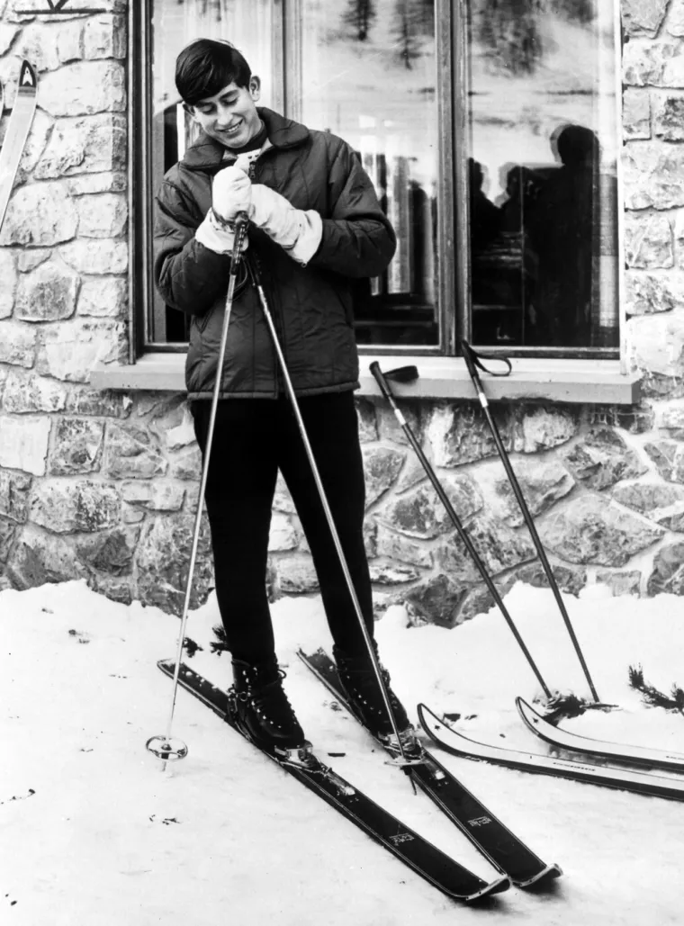 Kralj Charles III. danas slavi 77. rođendan: Pogledajte kako je izgledao kroz godine