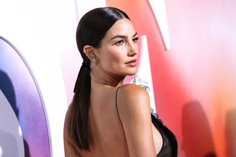 Kritizirali izgled manekenke pa im uzvratila uspjehom: Odjenula grudnjak vrijedan milijune