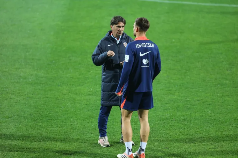 Hrvatska odradila posljednji trening: Dalić nasamo razgovarao s čovjekom od povjerenja