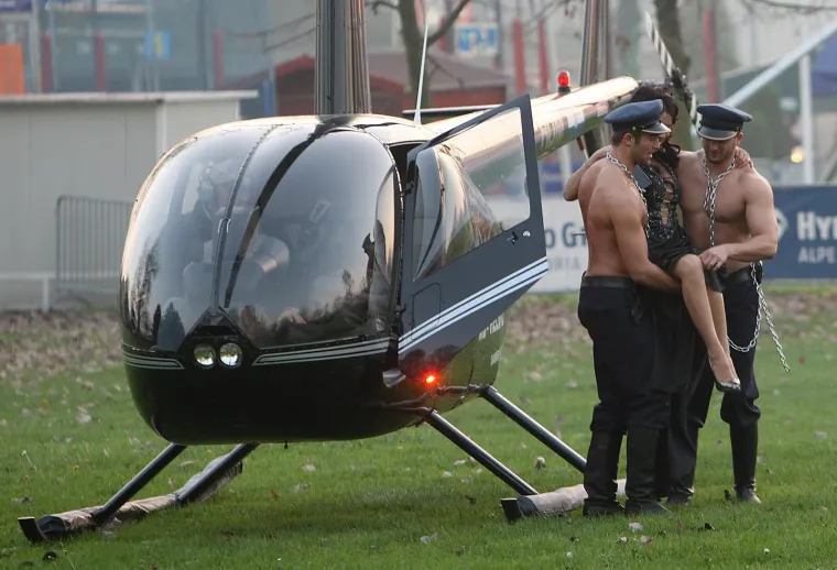 Nives Celzijus golišavi muškarci dočekali kao kraljicu: Najluđa promocija, bio i Dino Bubičić