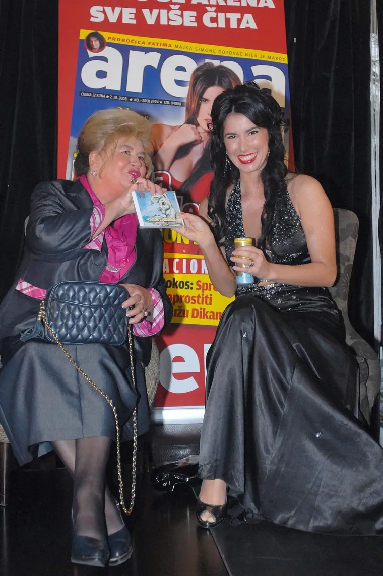 Nives Celzijus golišavi muškarci dočekali kao kraljicu: Najluđa promocija, bio i Dino Bubičić