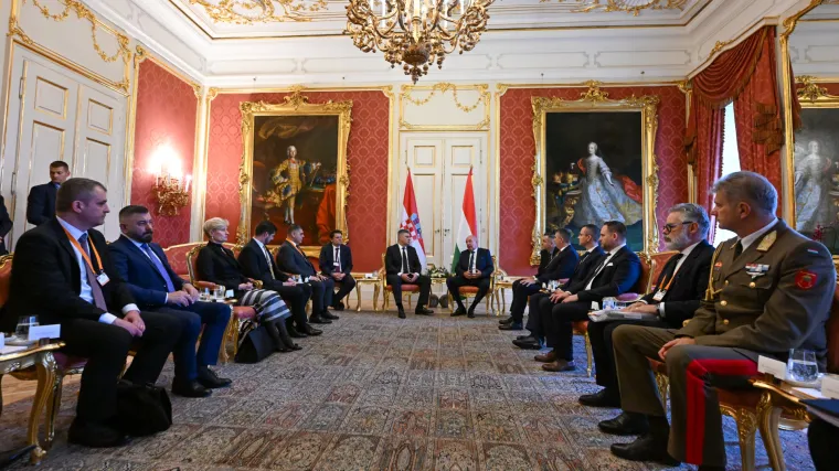 Pogledajte kako je Milanović dočekan u Budimpe&scaron;ti: Ključna figura nedostaje