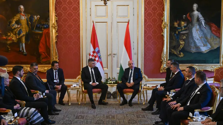 Pogledajte kako je Milanović dočekan u Budimpe&scaron;ti: Ključna figura nedostaje