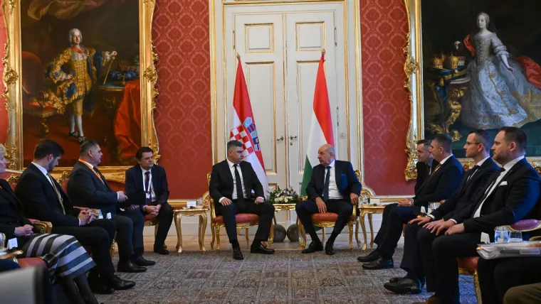 Pogledajte kako je Milanović dočekan u Budimpe&scaron;ti: Ključna figura nedostaje