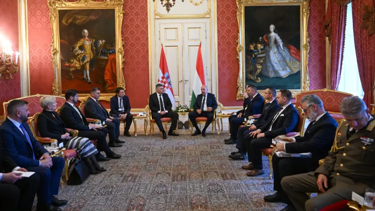 Pogledajte kako je Milanović dočekan u Budimpe&scaron;ti: Ključna figura nedostaje