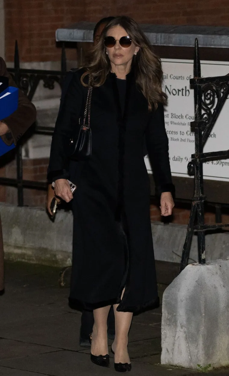 Možete li vjerovati da slavna 'kraljica bikinija' ima toliko godina? Otkrila je svoju tajnu