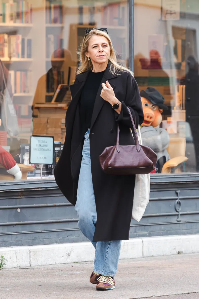 Lijepe Riječanke izdominirale Korzom: Prevrtljiv jesenski dan nisu dočekale nespremne