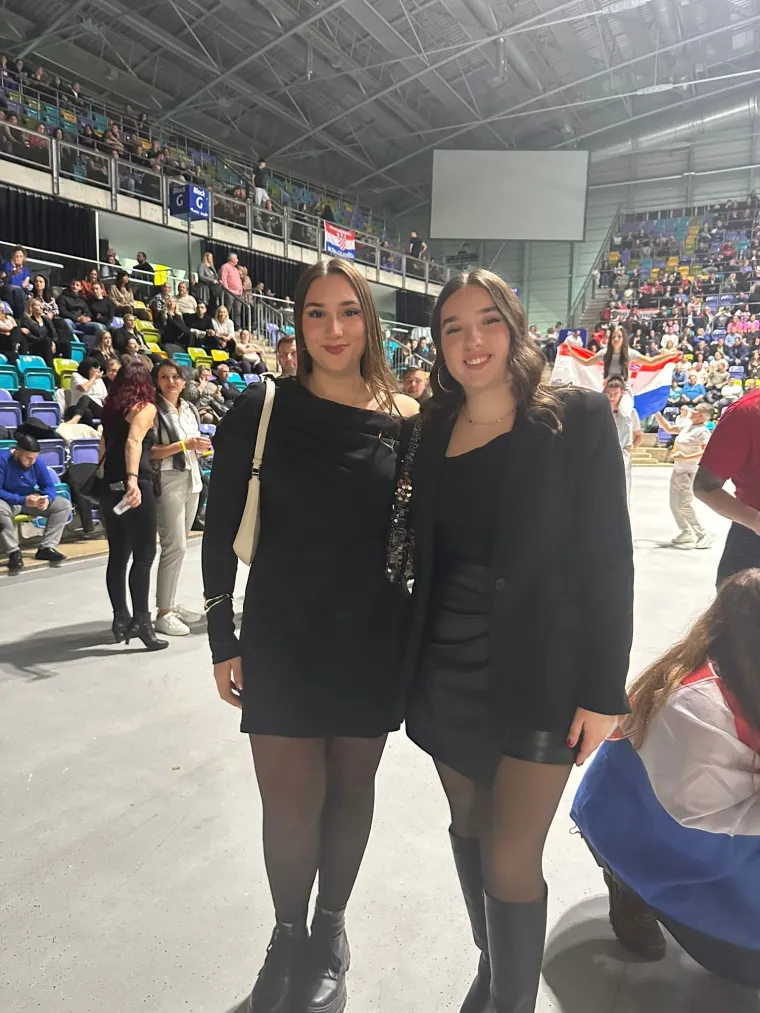 Počelo ludilo u Frankfurtu: Nikad zgodnije djevojke iz dijaspore zapalile Arenu