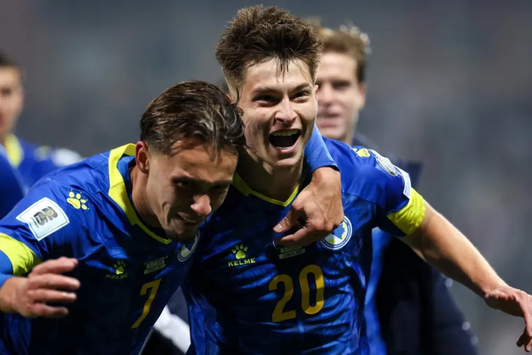 Provjerite &scaron;to se događalo u Zenici: Napetost se mogla rezati nožem, policija u&scaron;la na tribine