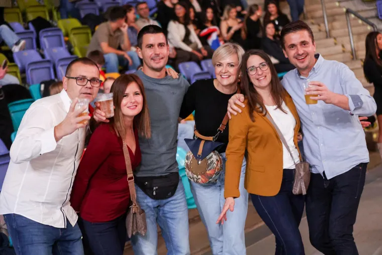 Nema tko se nije okrenuo za ovim ljepoticama u Frankfurtu: Ostavile su sve bez daha