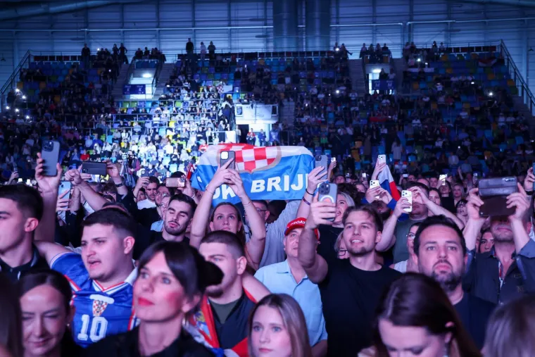 Nema tko se nije okrenuo za ovim ljepoticama u Frankfurtu: Ostavile su sve bez daha