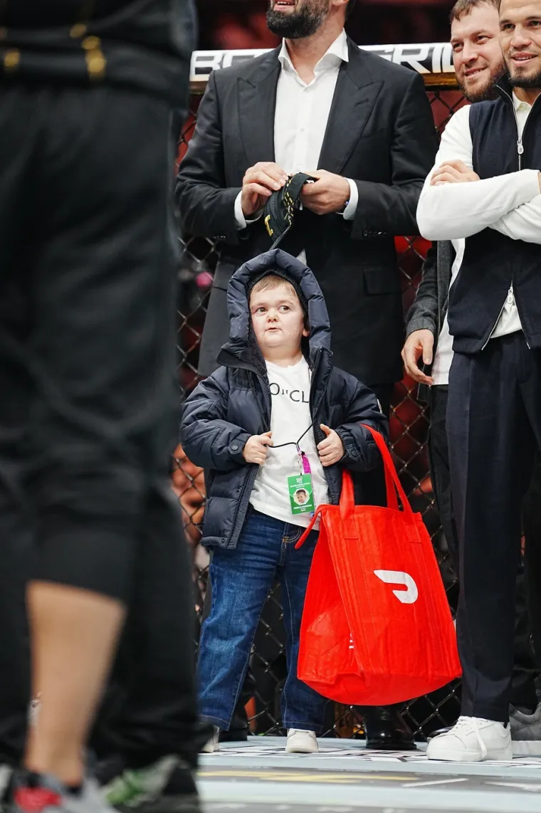 Islam Mahačev izjednačio 'neponovljiv' rekord i ispisao povijest