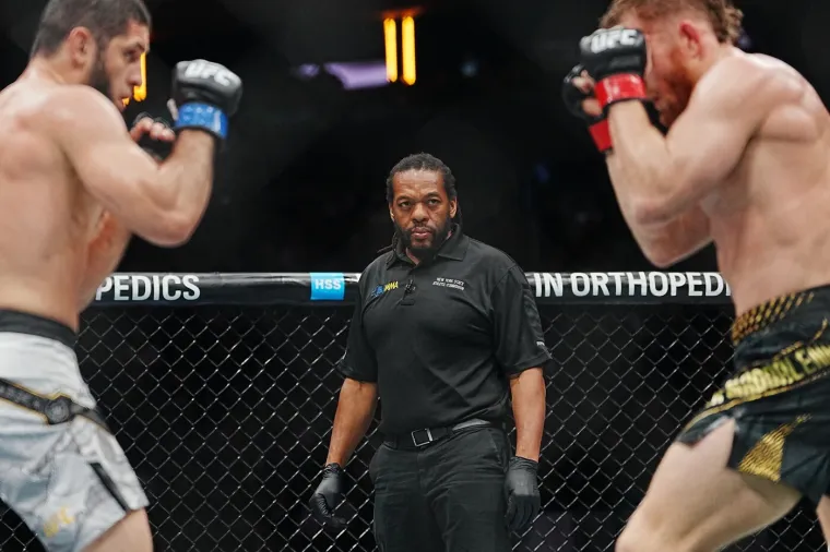 Islam Mahačev izjednačio 'neponovljiv' rekord i ispisao povijest