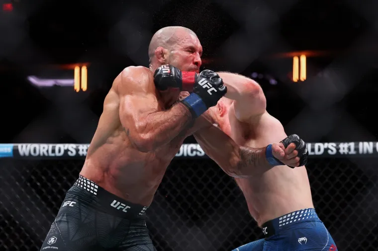 Senzacionalni hrvač u stilu Cro Copa brutalno nokautirao suparnika: 'Ne smijem psovati, ali...'