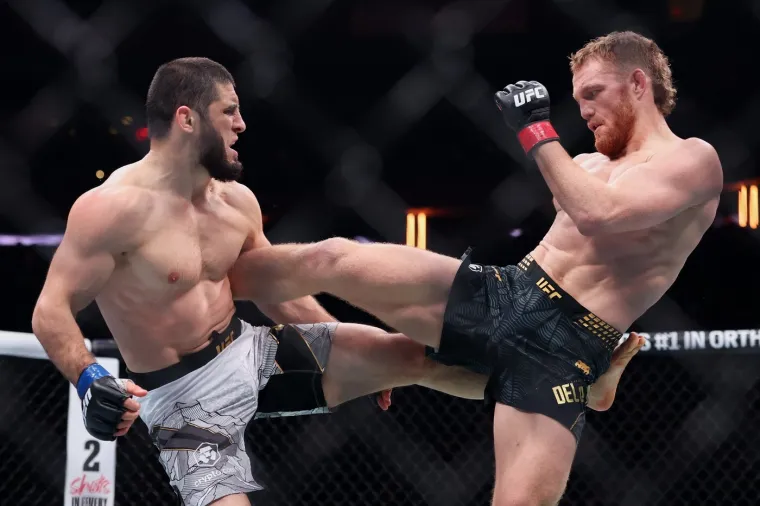 Islam Mahačev izjednačio 'neponovljiv' rekord i ispisao povijest