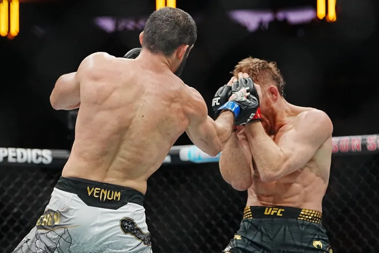 Islam Mahačev izjednačio 'neponovljiv' rekord i ispisao povijest