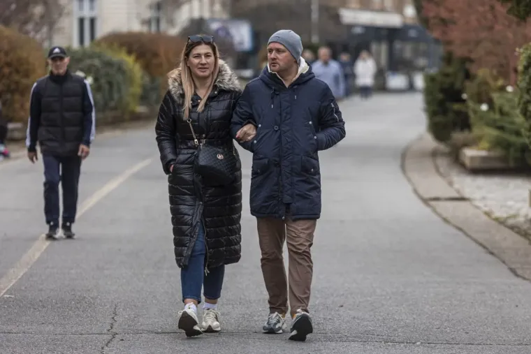 Romantika na osječkoj promenadi: S ovih slatkih golupčića nitko nije skidao pogled