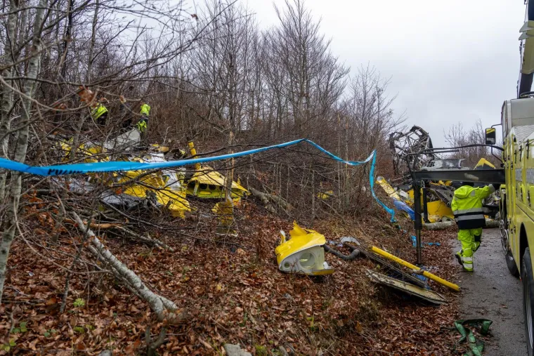 Miču olupinu Air Tractora u kojem je poginuo Hasan (45), dijelovi su posvuda. Stigli i turski istražitelji
