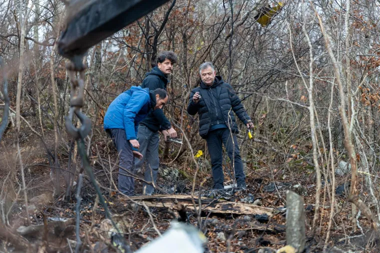 Miču olupinu Air Tractora u kojem je poginuo Hasan (45), dijelovi su posvuda. Stigli i turski istražitelji
