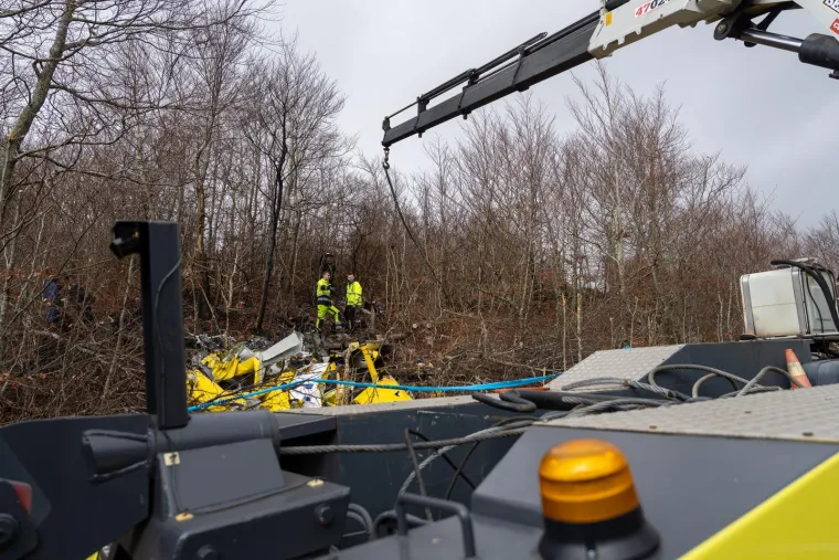Miču olupinu Air Tractora u kojem je poginuo Hasan (45), dijelovi su posvuda. Stigli i turski istražitelji