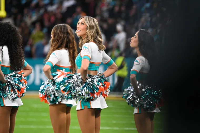 Cheerleadersice na stadionu Real Madrida podigle temperaturu do usijanja